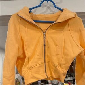 Lululemon Scuba Cropped Hoodie
